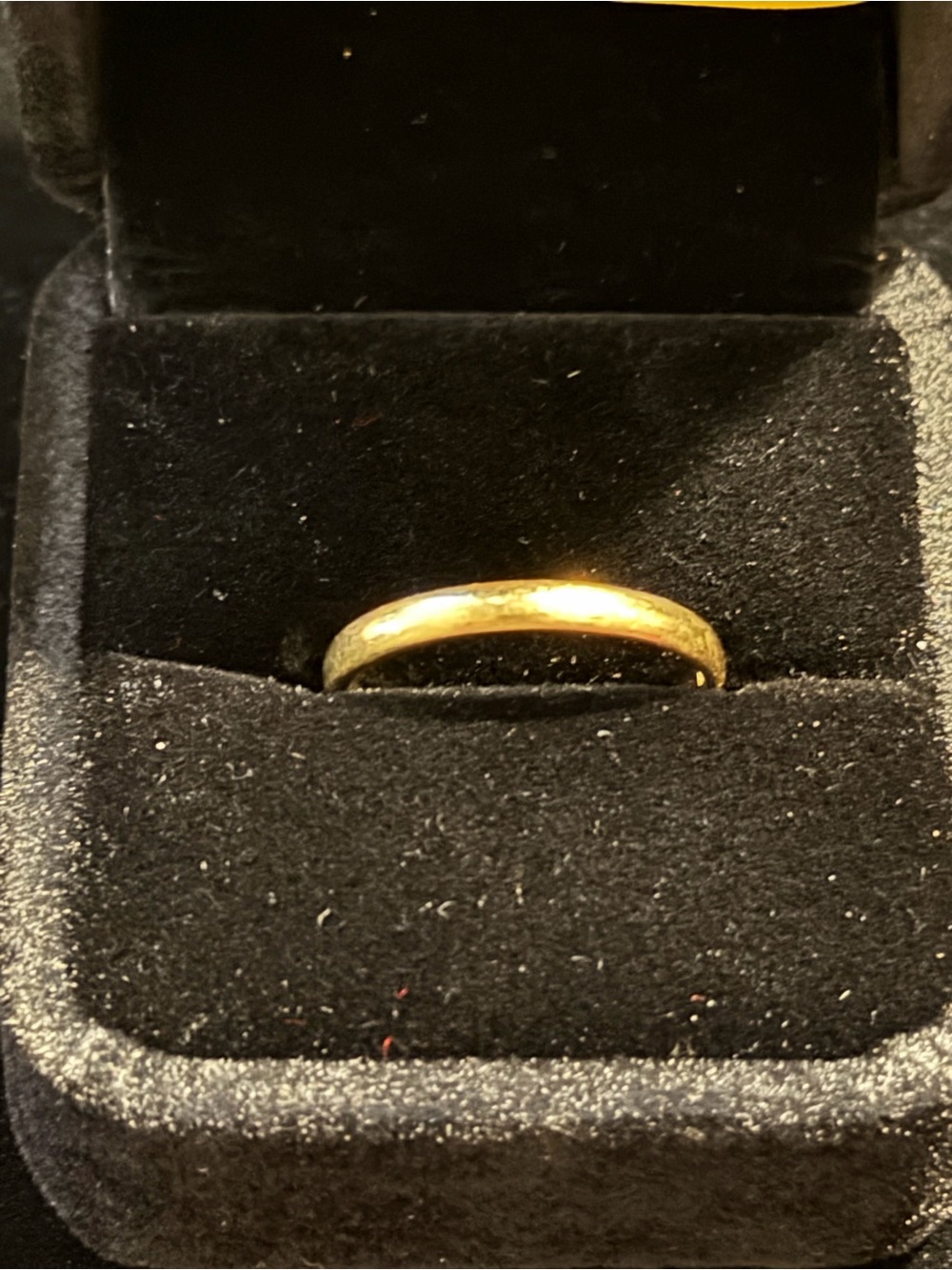 18K Gold Wedding Band